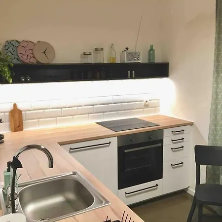 Lakeside Apt. *